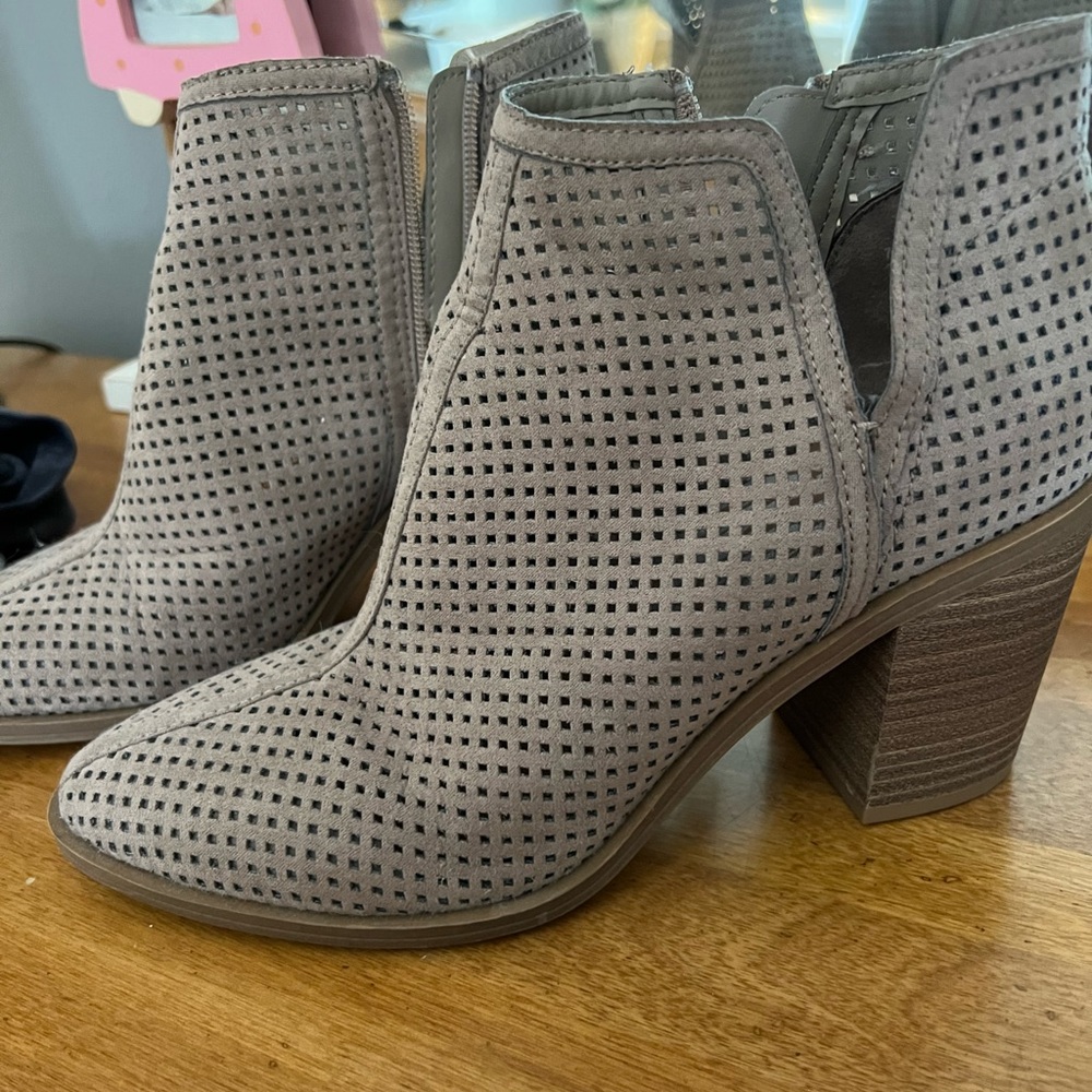 Dolce Vita suede booties
